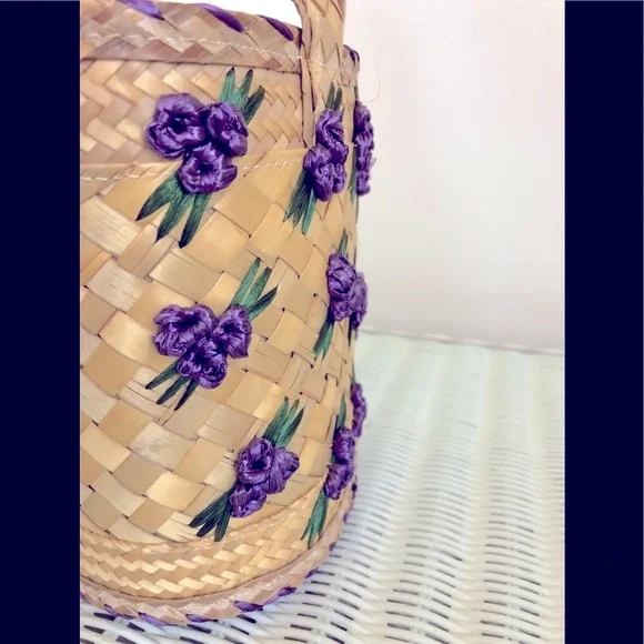 Imported artisan Natural straw bucket bag purple flowers lined - Picture 2 of 8
